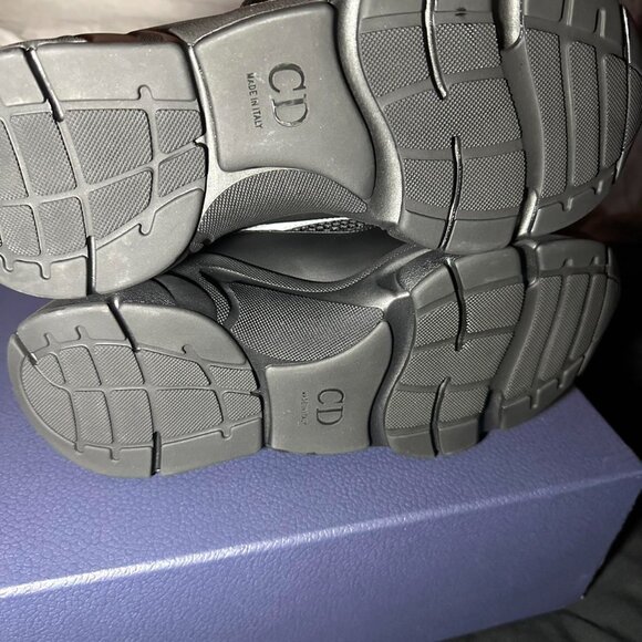 Dior b22 Sneaker - Picture 4 of 4